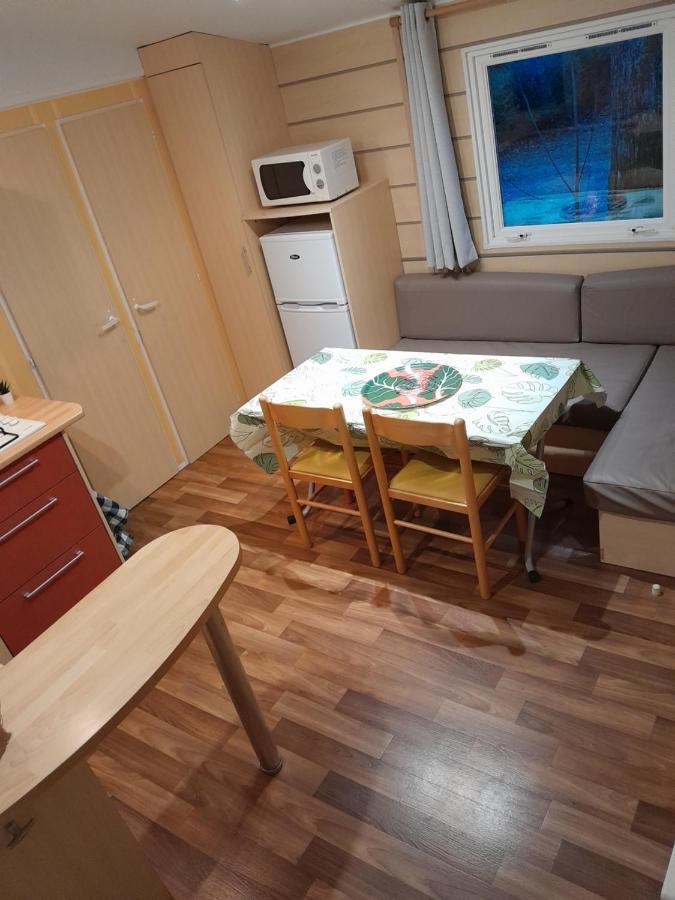 Location Mobil-Home Le Parc Des Roches Saint-Chéron Exteriör bild
